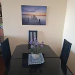 Apartment Marinas, Muy Amplio Cerca De Playa Poniente *