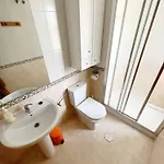 Apartment Marinas, Muy Amplio Cerca De Playa Poniente Benidorm