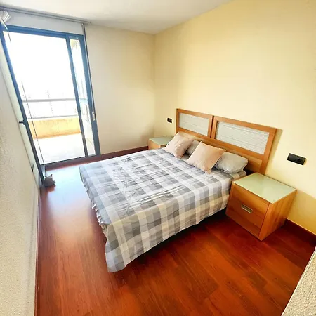 Marinas, Muy Amplio Cerca De Playa Poniente 베니돔